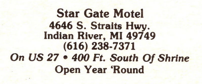 Star Light Motel (Star Gate Motel) - Vintage Postcard (newer photo)